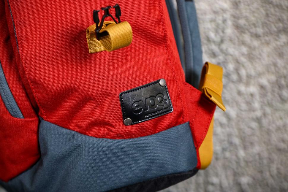 Evoc Mission 22 Backpack Red