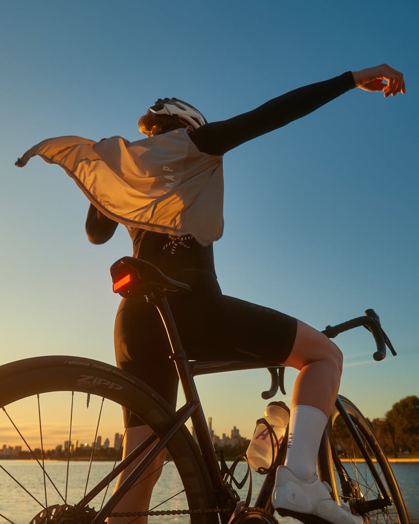 Knog Blinder Link Luggage Compatible USB Charging Bicycle Rear Light STP-226