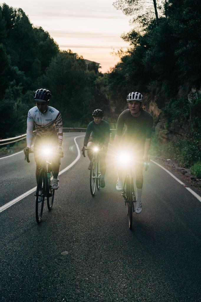 Knog Blinder Road 400 USB перезаряжаемый велосипедный передний фонарь FAR-227