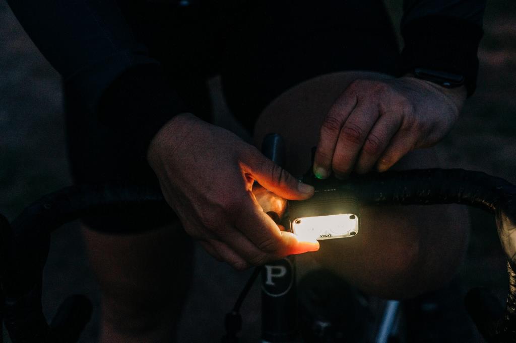 Knog Blinder Road 400 USB перезаряжаемый велосипедный передний фонарь FAR-227