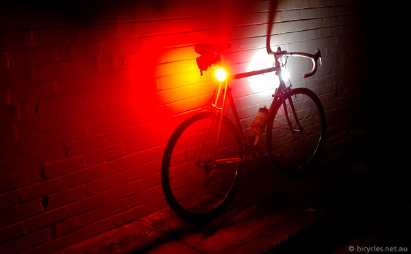 Knog Lil Cobber USB аккумуляторный задний фонарь для велосипеда 50 люмен STP-211