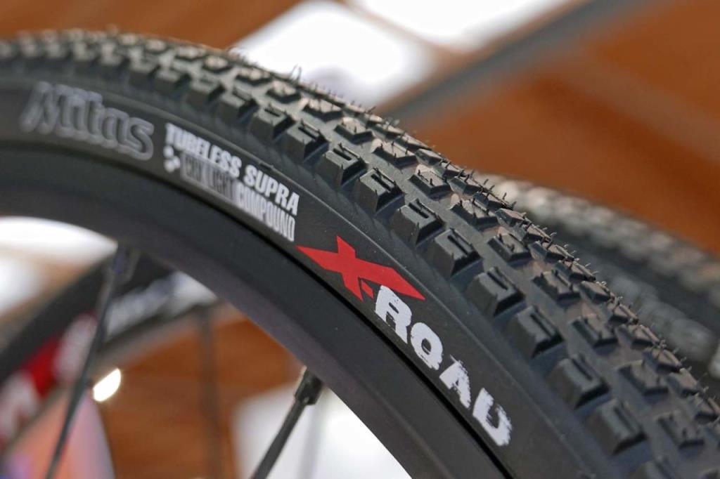 Mitas X-ROAD 700x38 Bicycle Tire Tubeless Supra