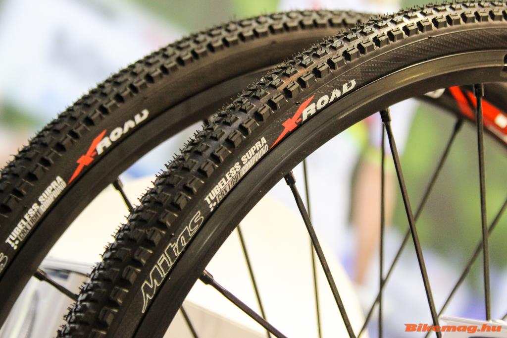 Mitas X-ROAD 700x38 Bicycle Tire Tubeless Supra