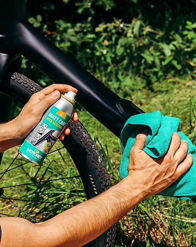 Аэрозольный спрей Motorex Matt Care 200 мл MOT311125