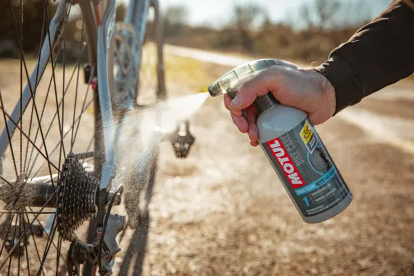Motul Chain Clean Tour De France Onaylı Zincir Temizleme Degreaser Sıvısı 500ML 111384 - Görsel 3