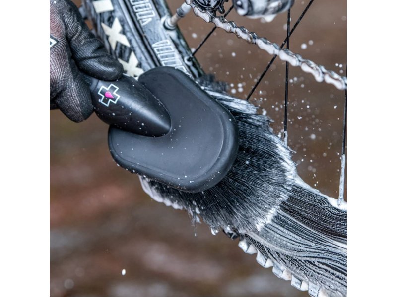 Мягкая щетка для мытья Muc-Off