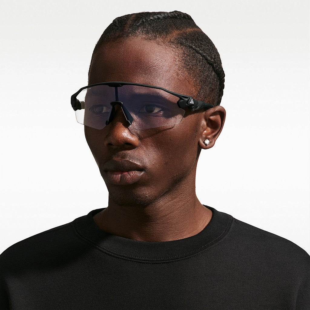 Nike ACG Vista Peak PH PhotoChromic Güneş Gözlüğü IQ9344X-060 Matte Anthracite Grey