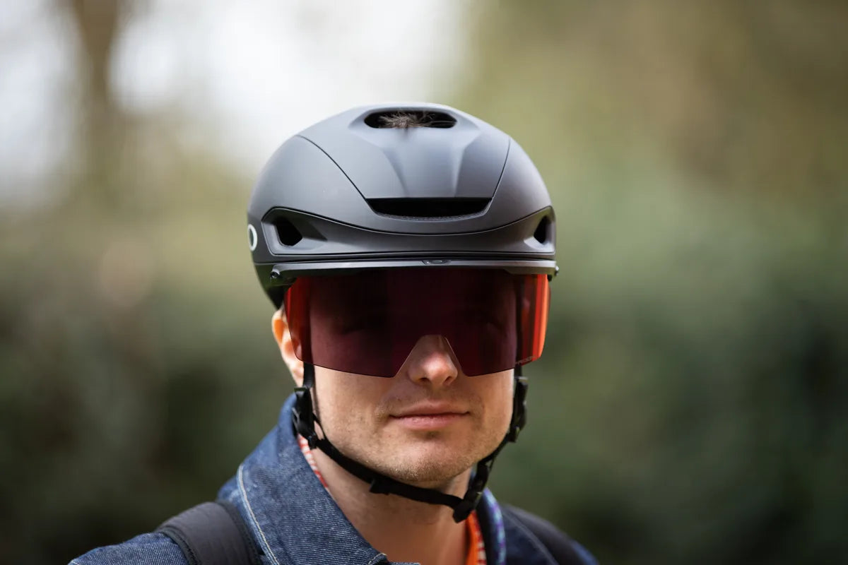 Oakley ARO7 Road Mips BOA Ionic+ Gözlüklü Yol Bisikleti Kaskı Matte Black Prizm Road FOS901512 9XI Large 58-61cm