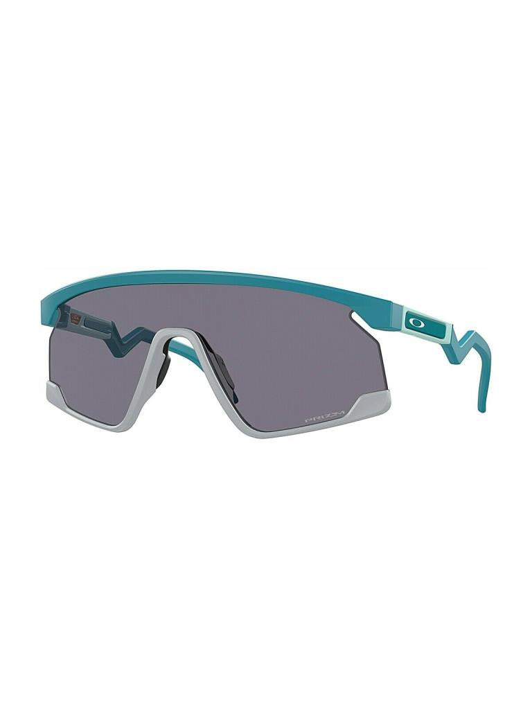 Солнцезащитные очки Oakley BXTR 928009 Матовый бальзам Призма Серые