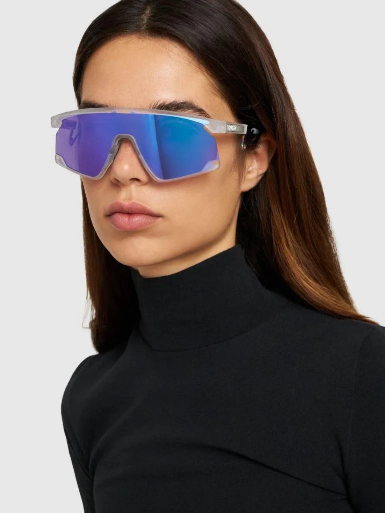 Солнцезащитные очки Oakley BXTR METAL 923714, матовый серый, винтажный золотой, Prizm Black