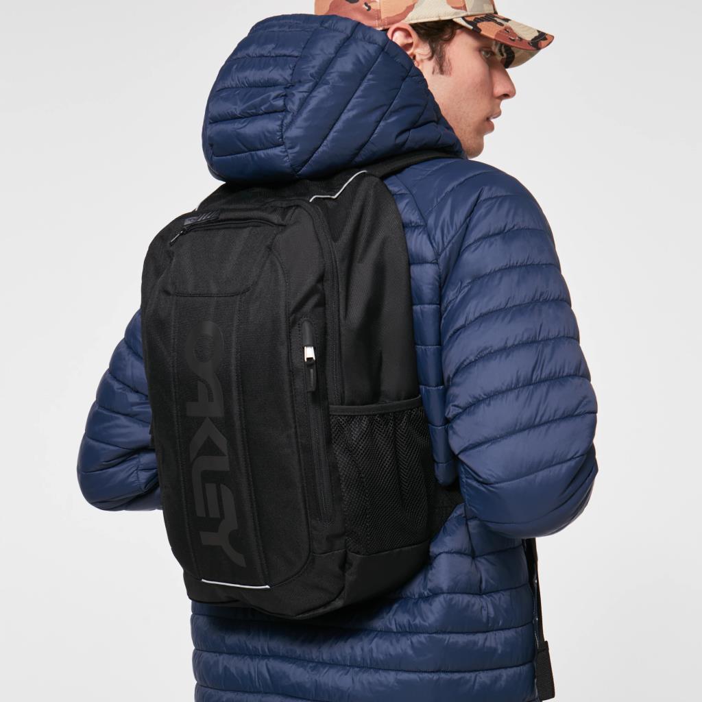 Oakley Enduro 20L 3.0 Backpack 921416 02E Blackout