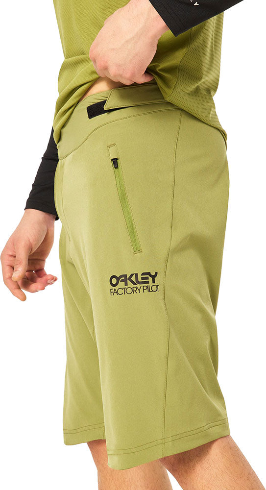 Шорты-пилоты Oakley Factory FOA405050 70N Fern