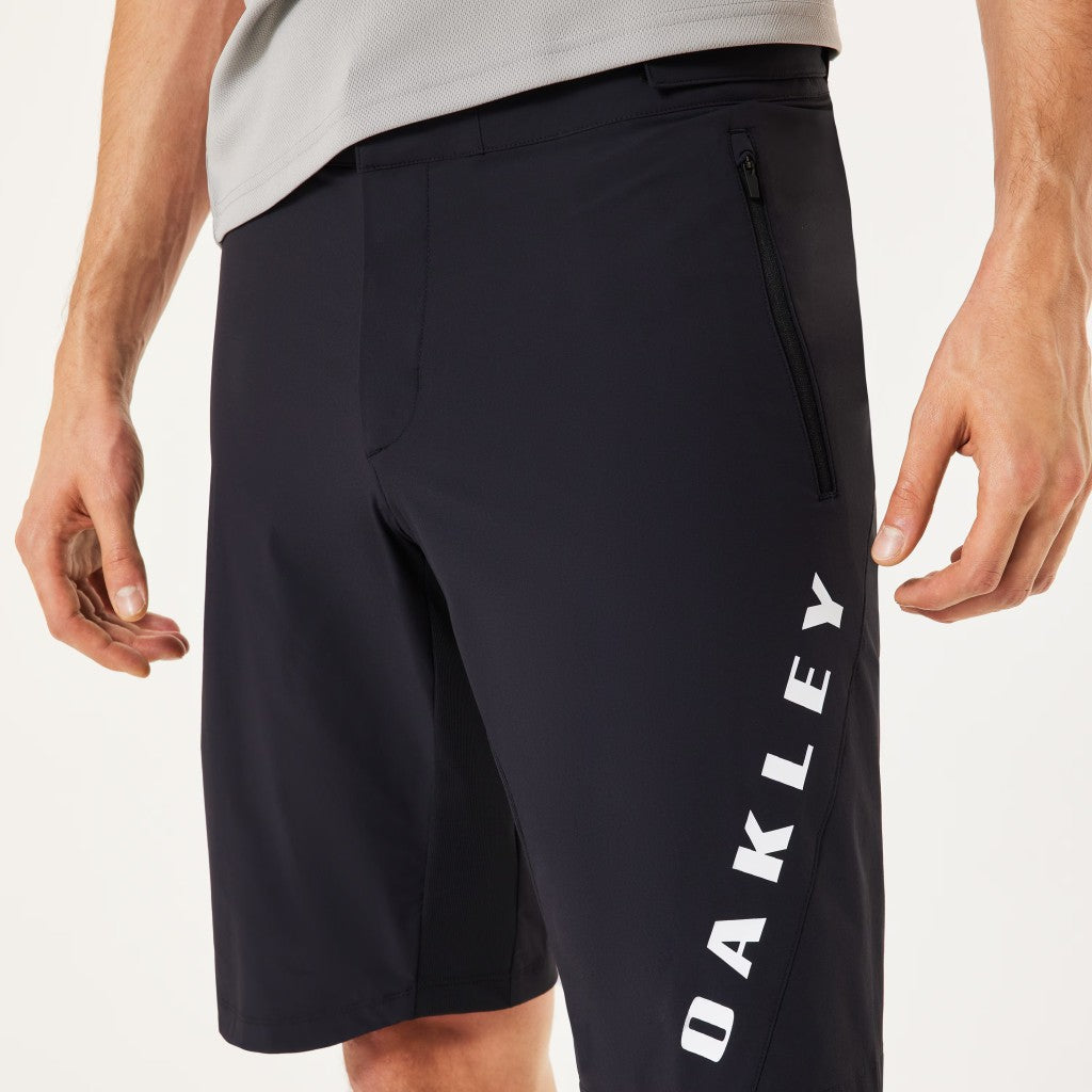 Oakley Free Ride Short Bisiklet Şortu FOA406094 02E Blackout
