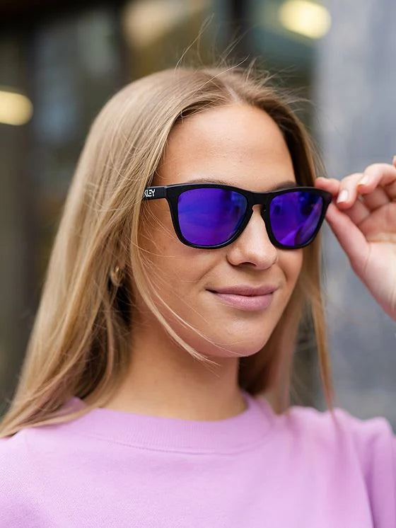 Oakley FrogSkins Sunglasses Matte Black Prizm Violet