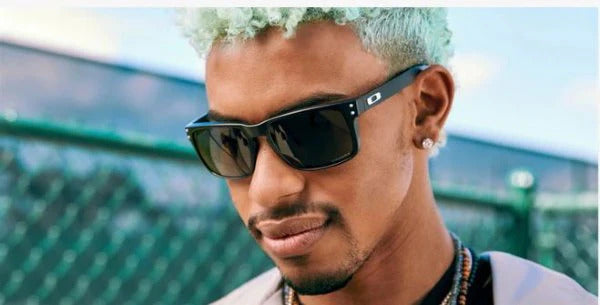 Oakley Holbrook Поляризационные солнцезащитные очки Матово-черные с камуфляжным принтом Prizm Deep Water Polarized