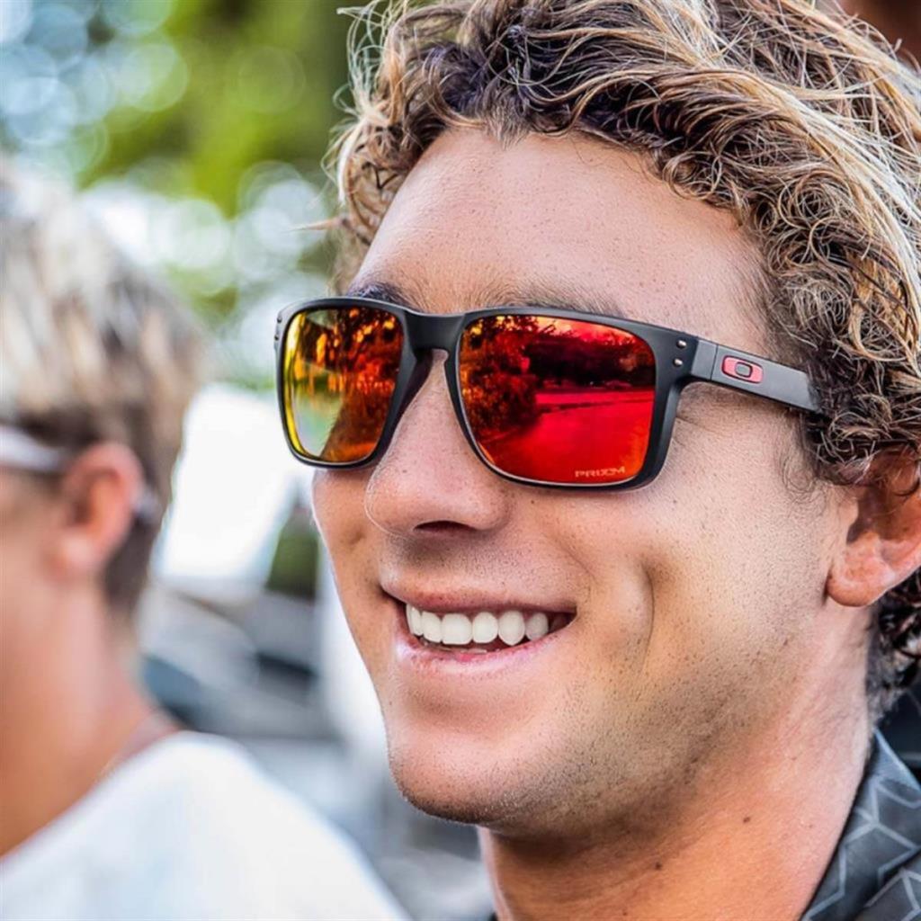 Поляризованные солнцезащитные очки Oakley Holbrook Matte Black Prizm Sapphire Iridium Polar 9102H0