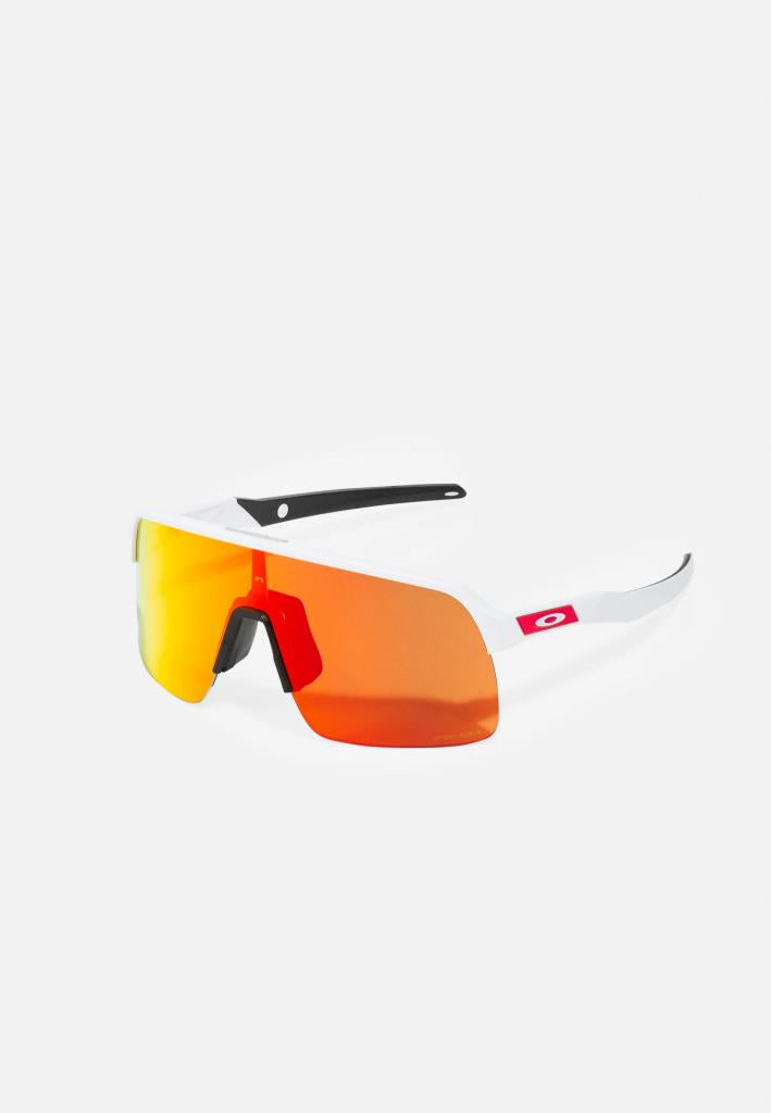 Велосипедные солнцезащитные очки Oakley Sutro Lite матово-белые Prizm Ruby