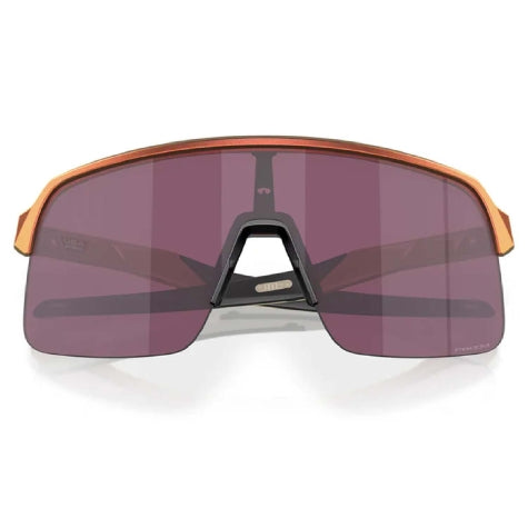 Солнцезащитные очки Oakley Sutro Lite 946358 Матовое красное золото ColorShift Prizm Road Черные