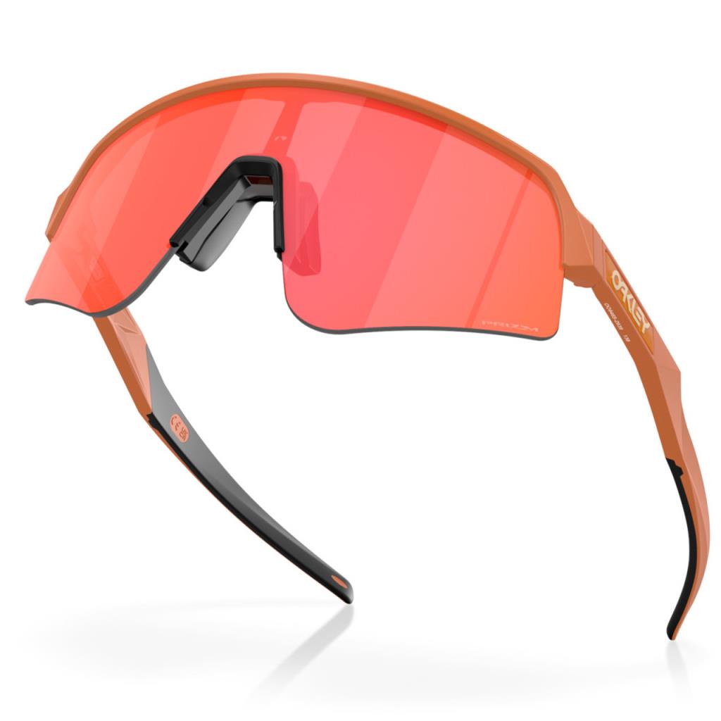 Фонарик Oakley Sutro Lite Sweep 946529 матовый рыжий Prizm Trail Torch