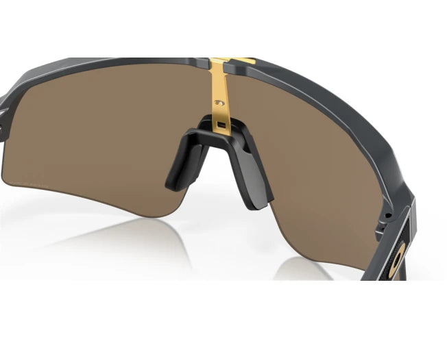 Солнцезащитные очки Oakley Sutro Lite Sweep Matte Carbon Prizm 24K