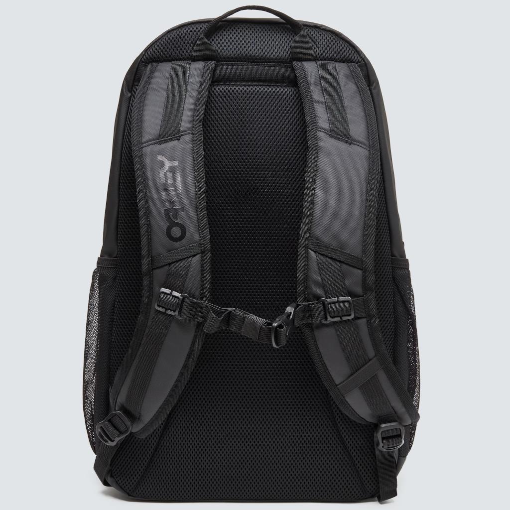 Oakley The Freshman Skate Backpack FOS901202 02E Blackout