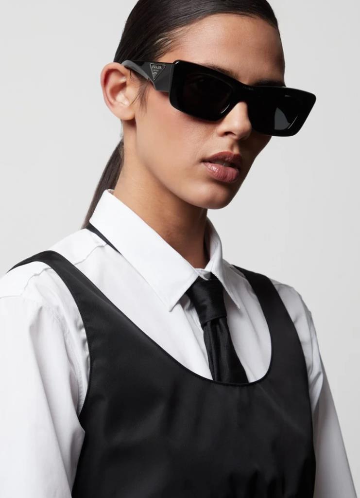Солнцезащитные очки Prada 0PR13ZS 1AB550 Черные Темно-Серые 50 Экартман