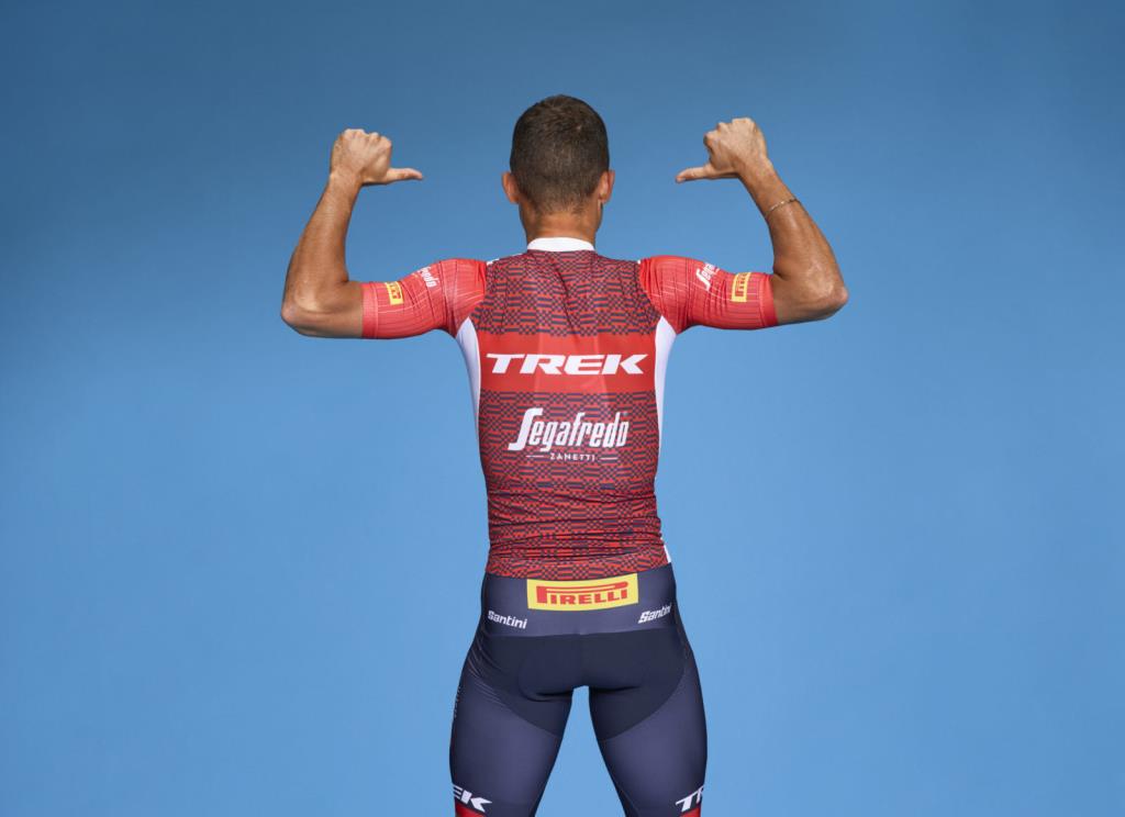 Santini Trek Segafredo Erkek Takım Forması RE94075C23TS