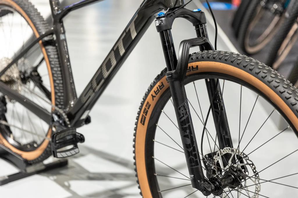 Scott Scale 925 Carbon Mountain Bike 2024 290169