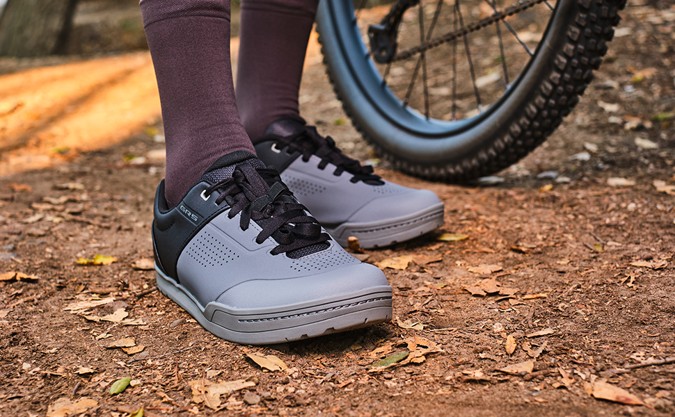 Shimano Men's GR501 Bike Shoe main image 1