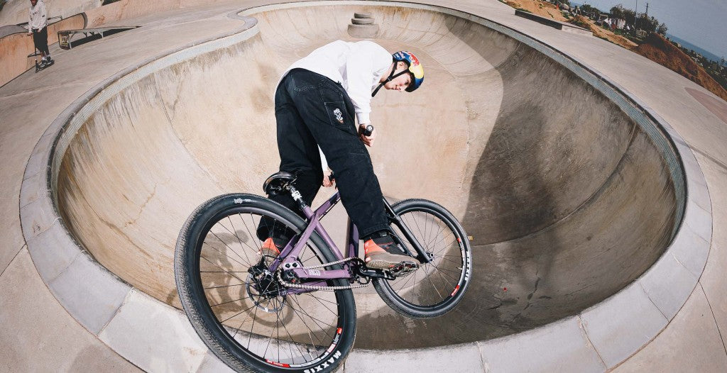 YT Dirtlove CORE 1 AL DirtJump Bisiklet 2026
