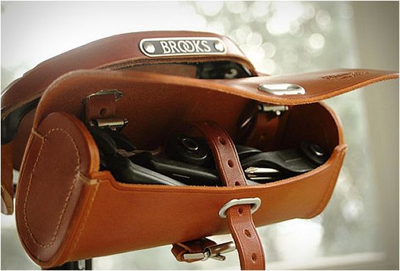 Brooks Challenge Deri Sele Altı Çanta 0.5LT Kahverengi