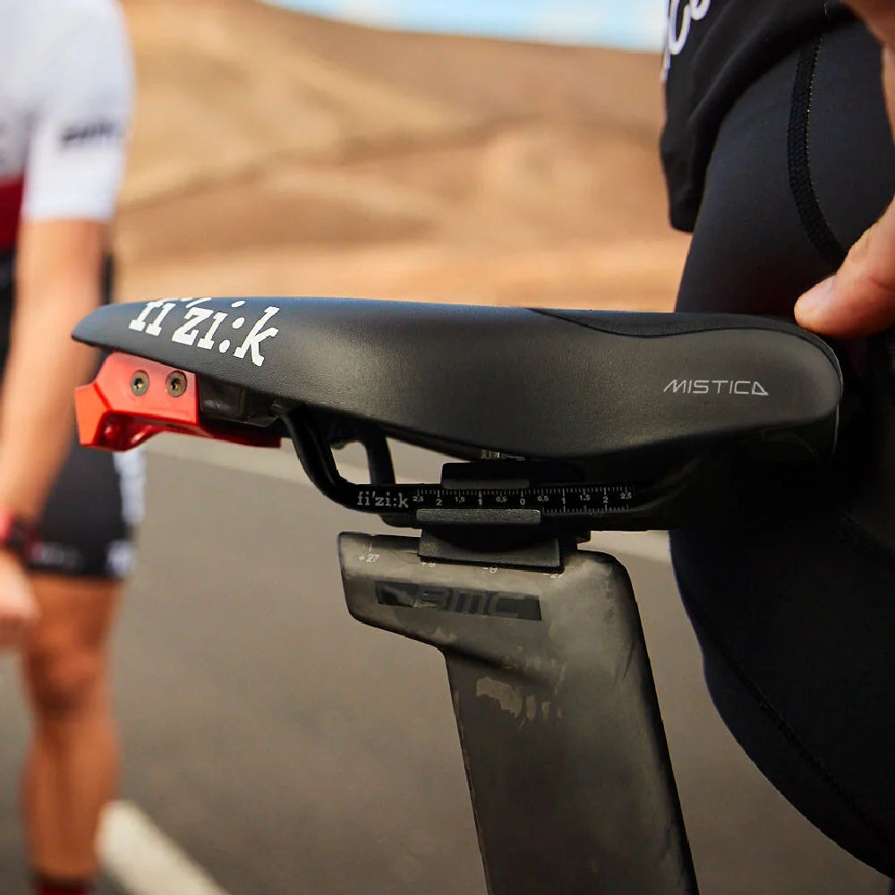 Fizik Transiro Mistica Kium TT Sele 141mm Siyah 70B6SWS099H19