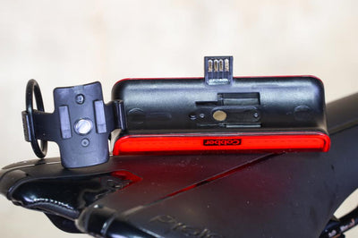 Knog Big Cobber Usb Şarjlı Bisiklet Arka Lambası 270 Lümen STP-219