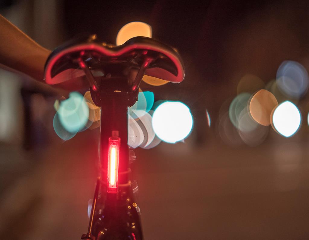 Knog Blinder Plus USB аккумуляторный задний фонарь для велосипеда STP-212 