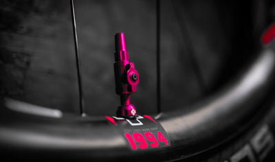Muc-Off Big Bore Lite Tubeless Valve 35mm Blue