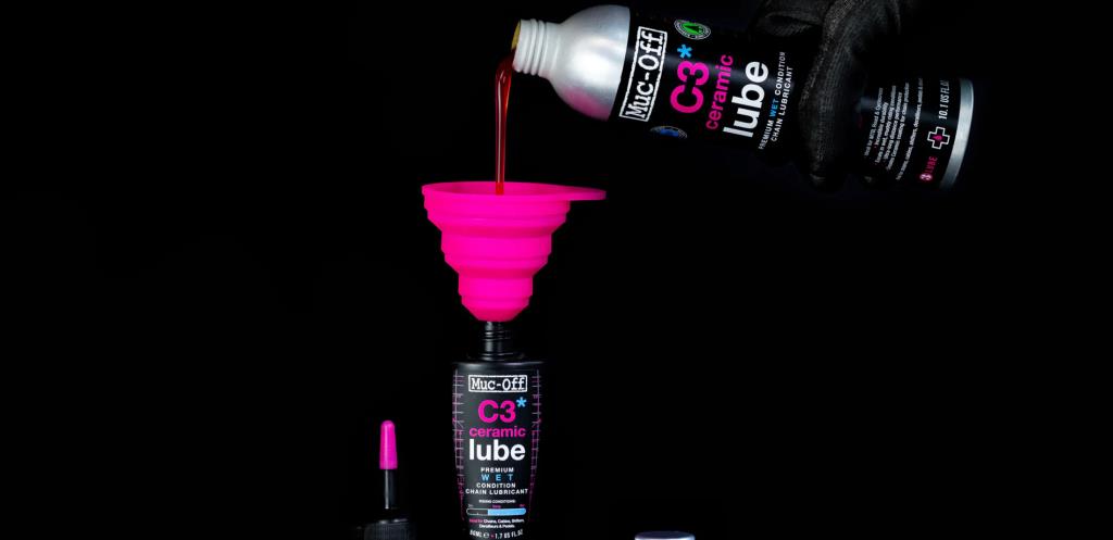 Muc-Off Mini Folding Oil Funnel 