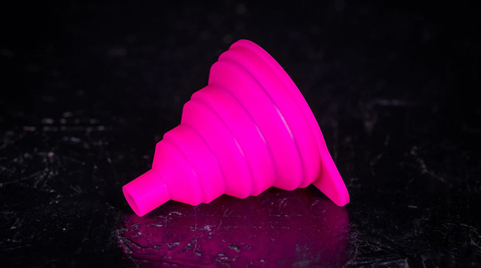 Muc-Off Mini Folding Oil Funnel 