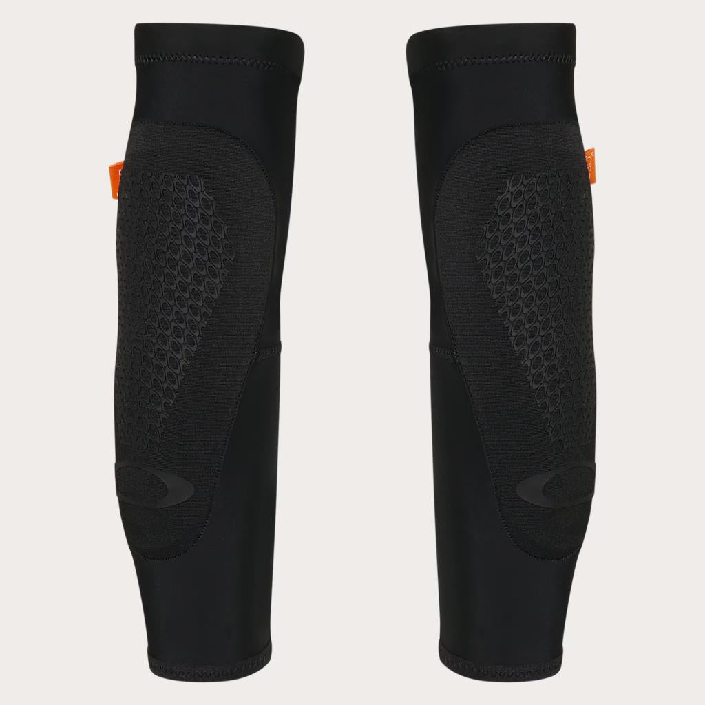 Oakley All Mountain D30 Elbow Guard Protective Elbow Pad Set Large FOS901488 02E Blackout