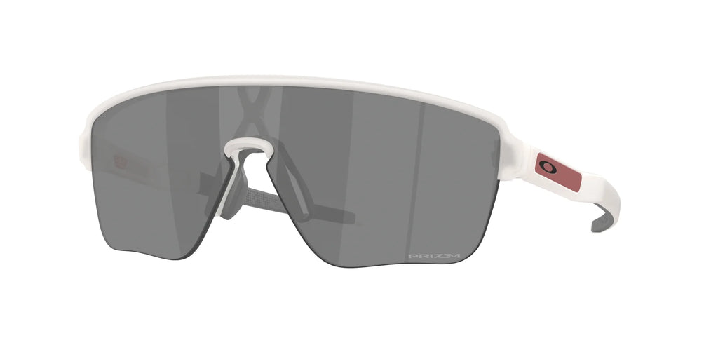 oakley-corridor-sq-gunes-