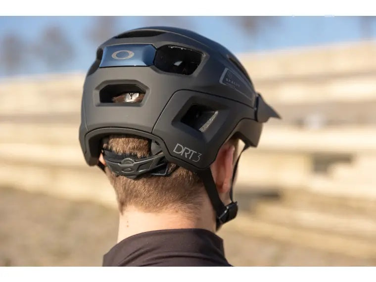 Oakley DRT3 Trail Mips Ionic+ Bisiklet Kaskı Matte Black FOS900633 02K Medium