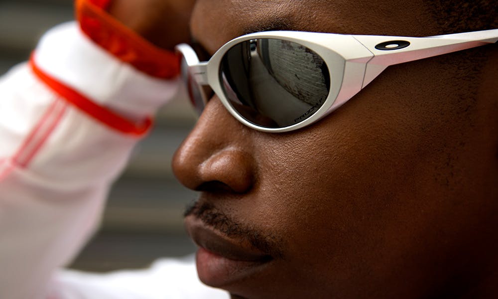 Oakley EyeJacket Redux Polarize Güneş Gözlüğü 943805 Silver Prizm Black Polarized