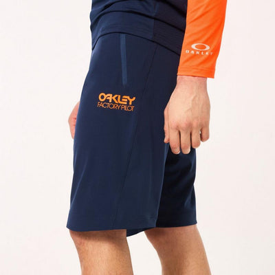 Oakley Factory Pilot Lite Shorts FOA405050 6LE Team Navy