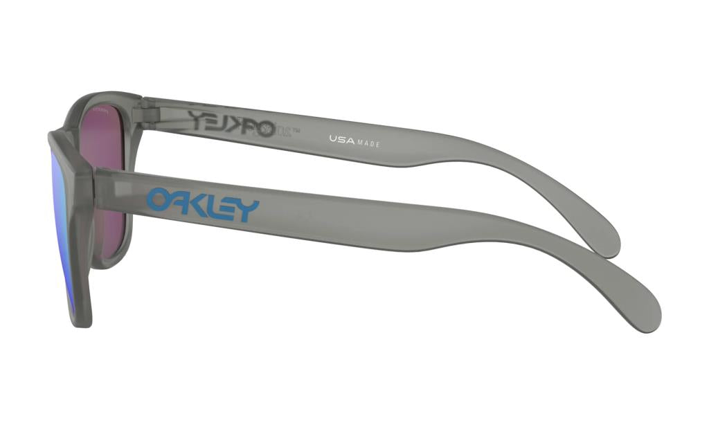 Oakley FrogSkins XS Genç Çocuk Güneş Gözlüğü J900605 Matte Grey Ink Prizm Sapphire