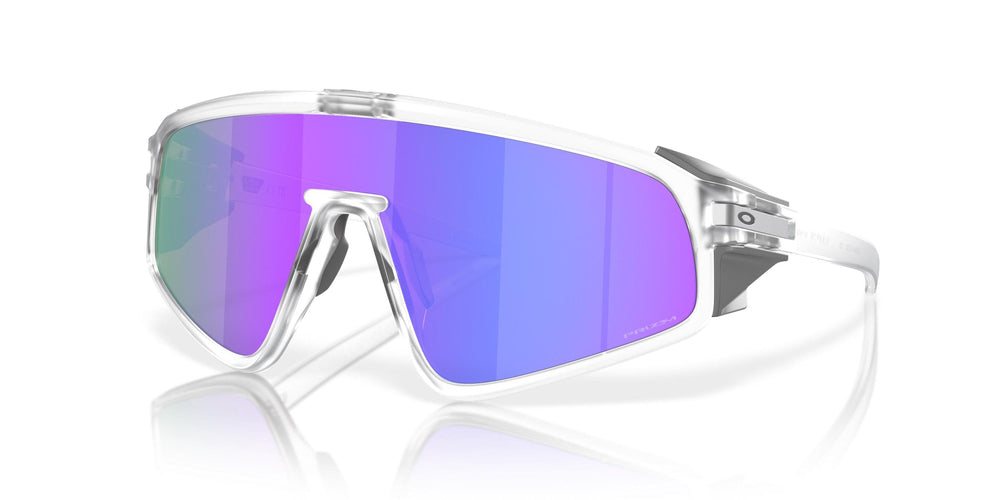 Oakley Latch Panel Güneş Gözlüğü 940402 Matte Clear Prizm Violet