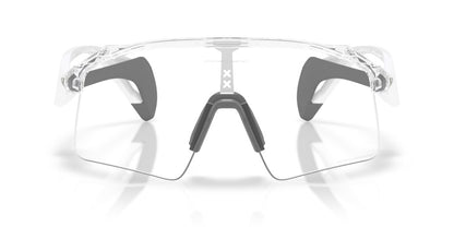 Oakley STUNT WING Photochromic Güneş Gözlüğü 951906 Clear Photochromic