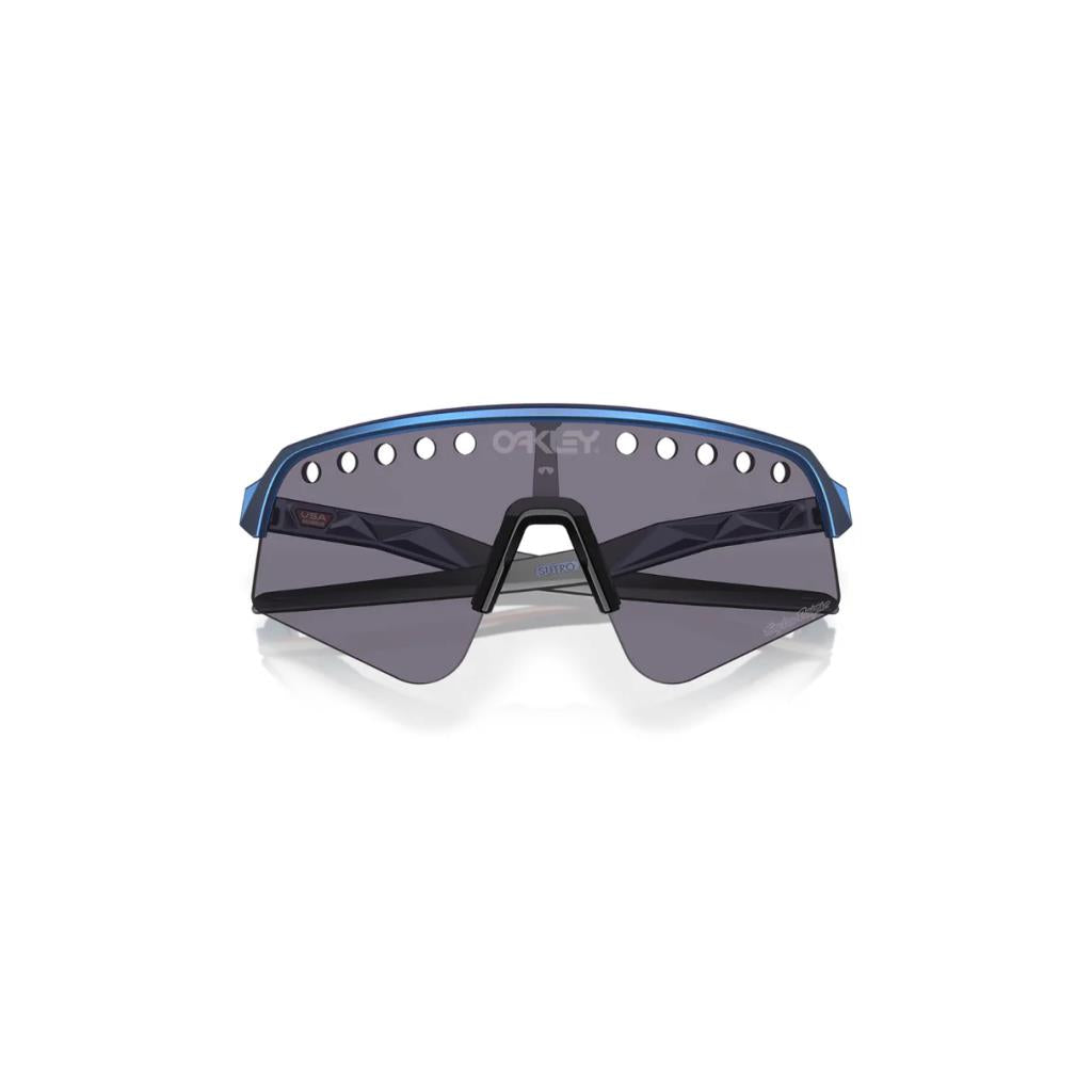 Oakley Sutro Lite Sweep Güneş Gözlüğü 946528 Amerikan Bayraklı TLD Blue ColorShift Prizm Grey