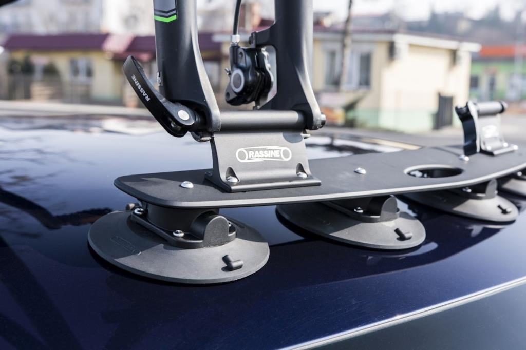 Rassine LX-B7 Rooftop Vacuum Bike Carrier