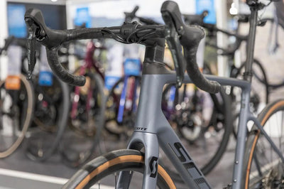 Шоссейный велосипед Scott Addict 40 Carbon 2024 290370