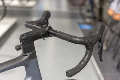 Шоссейный велосипед Scott Addict 40 Carbon 2024 290370