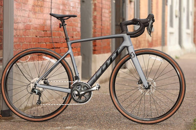 Шоссейный велосипед Scott Addict 40 Carbon 2024 290370